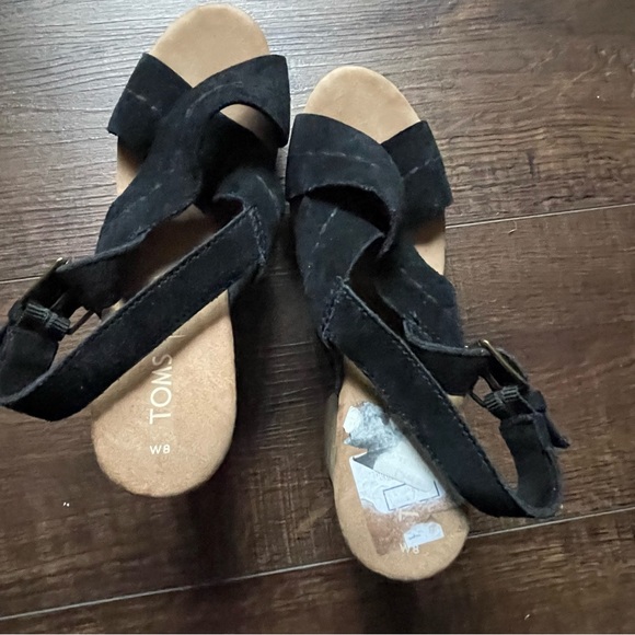 TOMS Black Suede Heels • Size 8 • Women - Picture 2 of 5